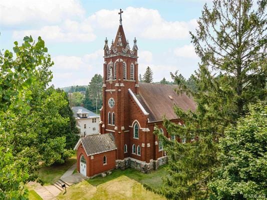 121 N 5th Ave, Iron River, MI for sale - Primary Photo - Image 1 of 9