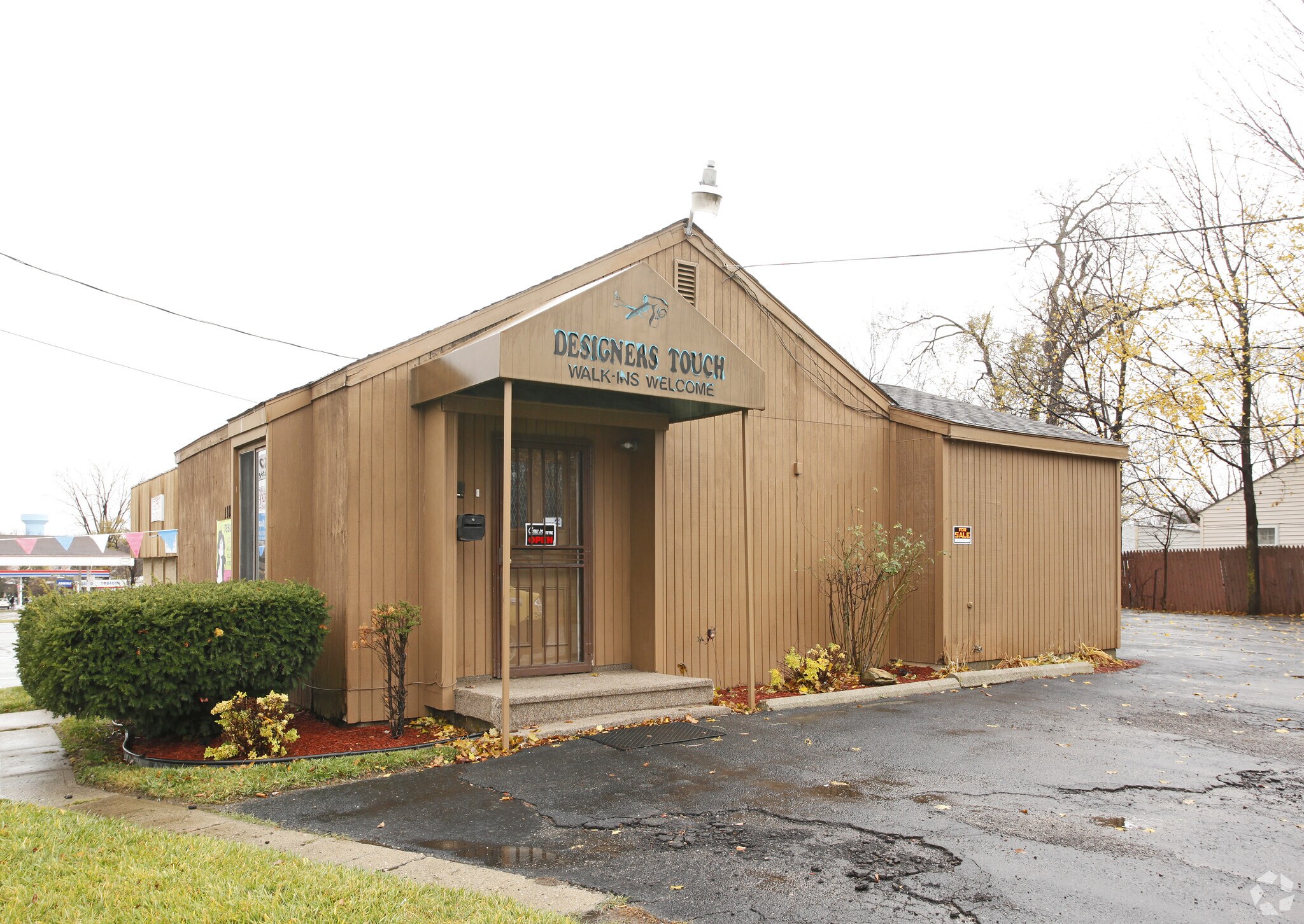 1185 N Ballenger Hwy, Flint, MI for sale Primary Photo- Image 1 of 1