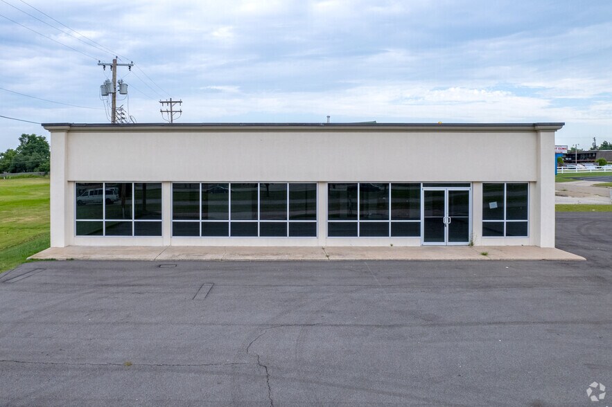 10 N Kimbell Rd, Yukon, OK for sale - Building Photo - Image 1 of 1