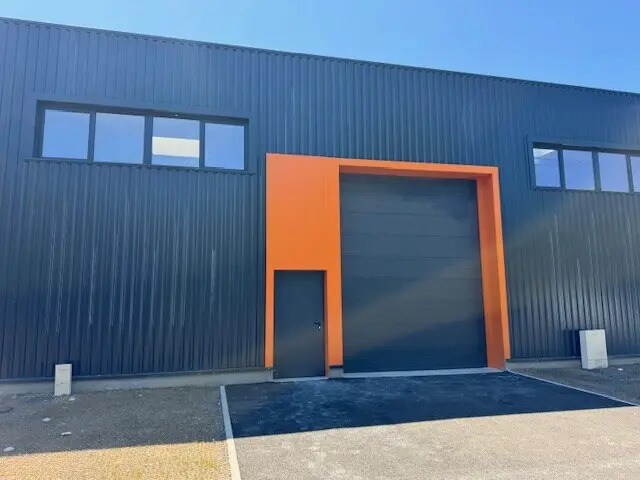 Industrial in Andrézieux-Bouthéon for lease Building Photo- Image 1 of 6