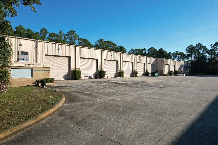53K SF NNN - Airport Business Park portfolio of 2 properties for sale on LoopNet.com - Building Photo - Image 2 of 13