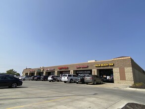 11002 Emmet St, Omaha, NE for lease Building Photo- Image 1 of 3