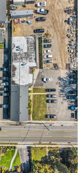 55 Carleton Ave, East Islip, NY for sale - Building Photo - Image 3 of 21