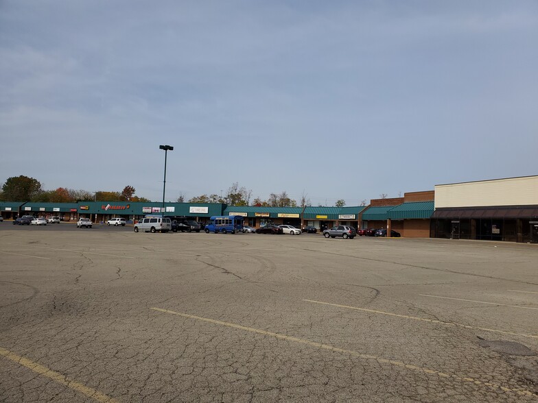 4249 E Square Dr, Columbus, OH for lease - Building Photo - Image 1 of 13