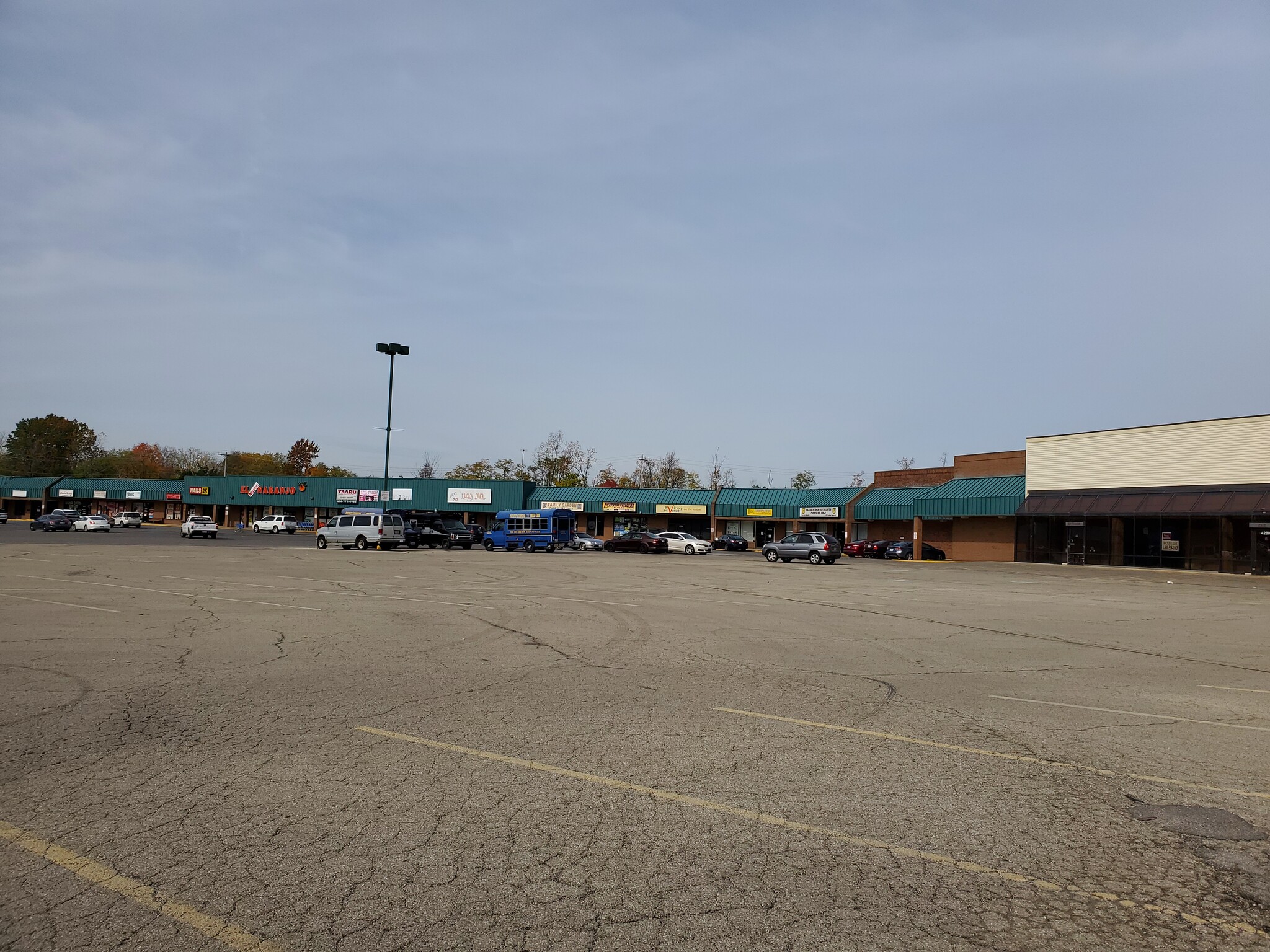 4249 E Square Dr, Columbus, OH for lease Building Photo- Image 1 of 14