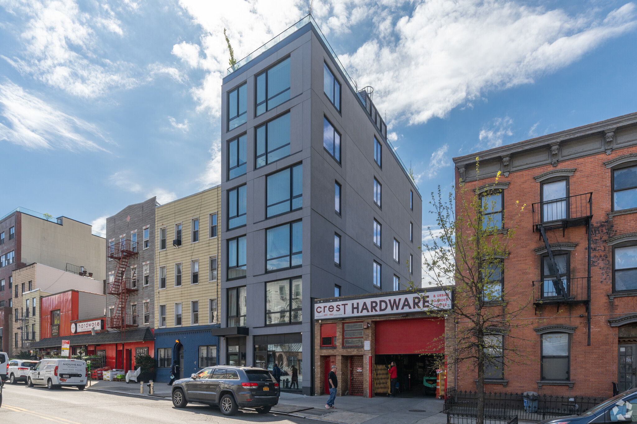 550 Metropolitan Ave, Brooklyn, NY for lease Primary Photo- Image 1 of 4