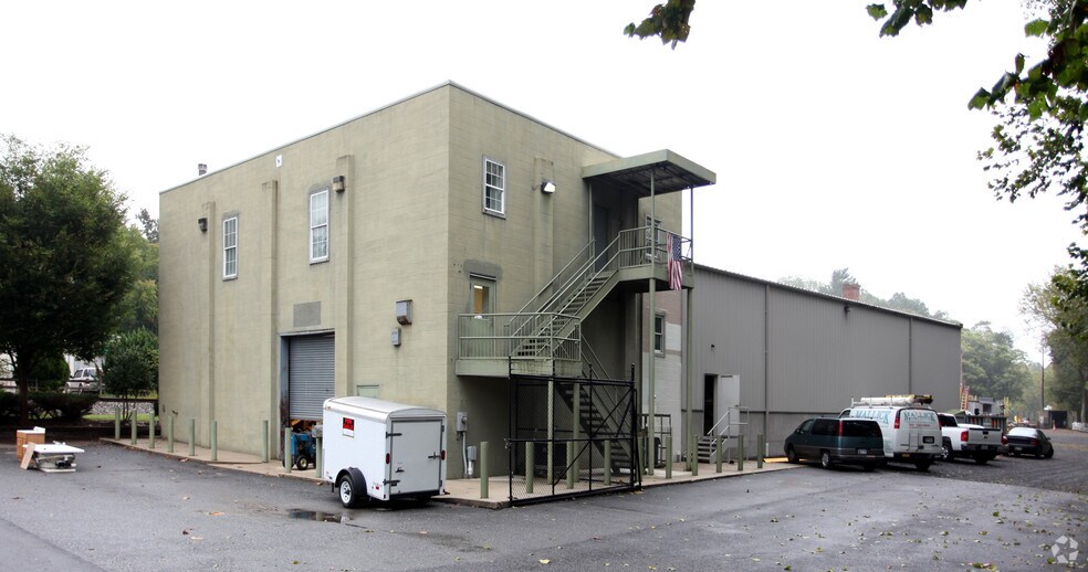 7757 Woodbine Rd, Woodbine, MD for lease - Primary Photo - Image 1 of 13