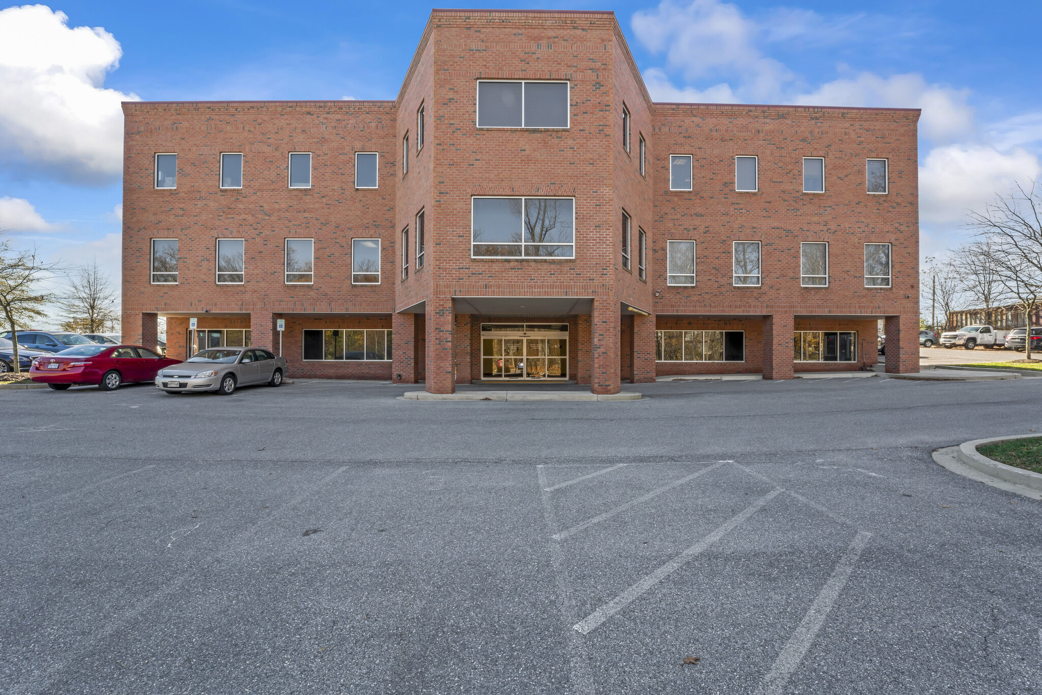 205 Center St, Mount Airy, MD for lease Building Photo- Image 1 of 33