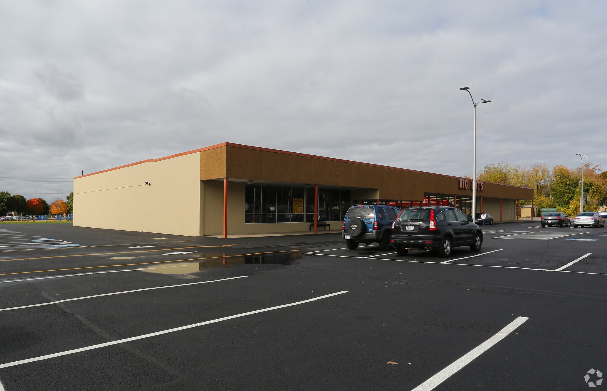 2413 Brewerton Rd, Syracuse, NY for sale Primary Photo- Image 1 of 1