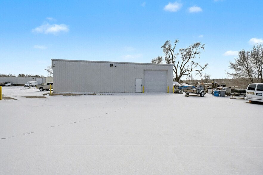 3145-3149 N 84th Cir, Omaha, NE for sale - Building Photo - Image 2 of 14