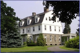 Westfield Ma Commercial Real Estate For Sale Loopnet Com