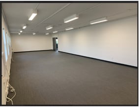 2800 Airport Ave, Santa Monica, CA for lease Building Photo- Image 2 of 4