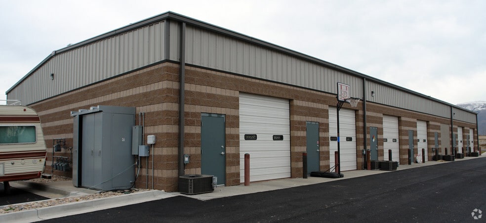 540 E 1700 St S, Clearfield, UT for lease - Building Photo - Image 2 of 13