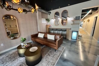 237 Belgrade Ave, Mankato, MN for sale Interior Photo- Image 2 of 9