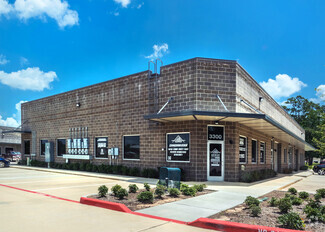 More details for 2519 N Frazier St, Conroe, TX - Multiple Space Uses for Lease