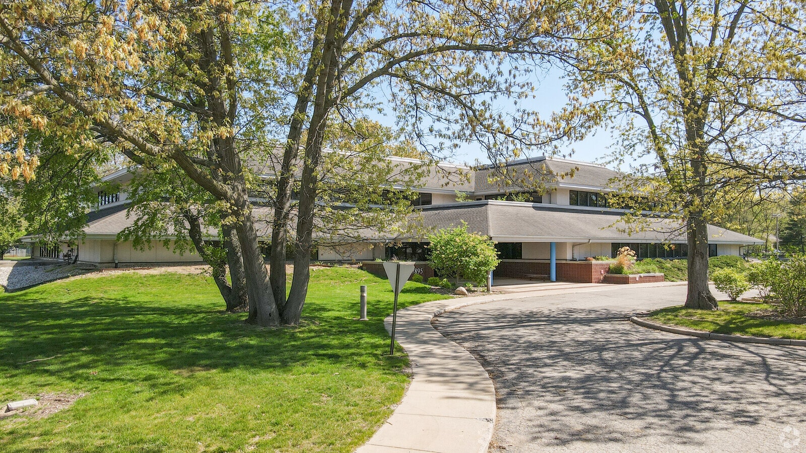 7895 E Currier Dr, Portage, MI 49002 7895 Currier Drive