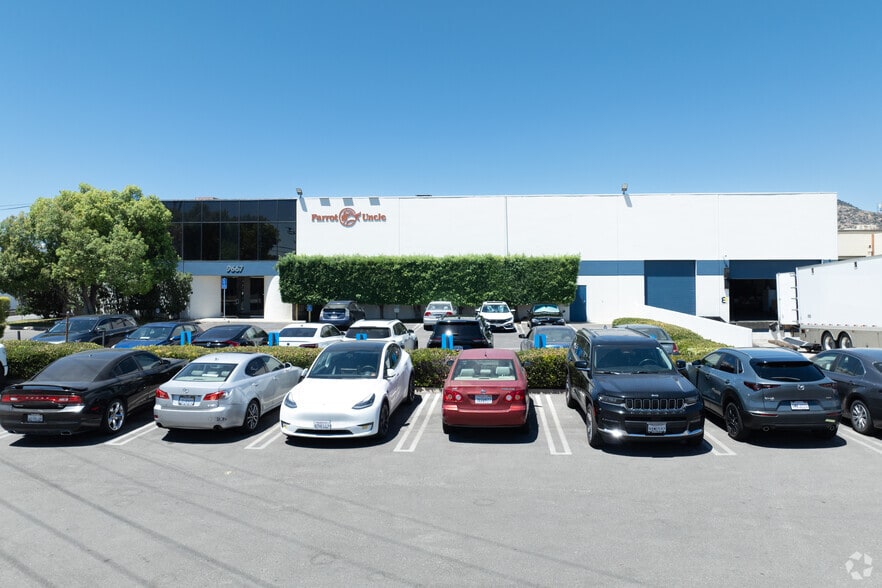 9667 Owensmouth Ave, Chatsworth, CA for sale - Building Photo - Image 3 of 9