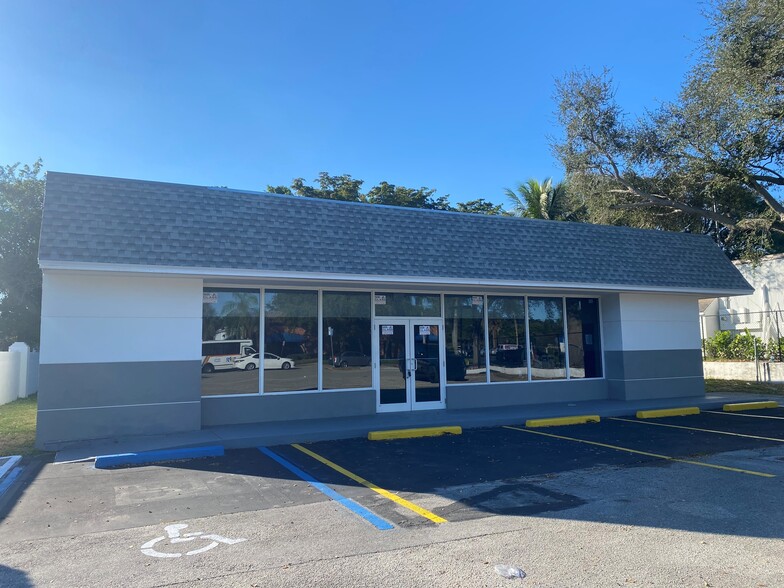 1123 NW 39th Ave, Coconut Creek, FL for lease - Building Photo - Image 2 of 6