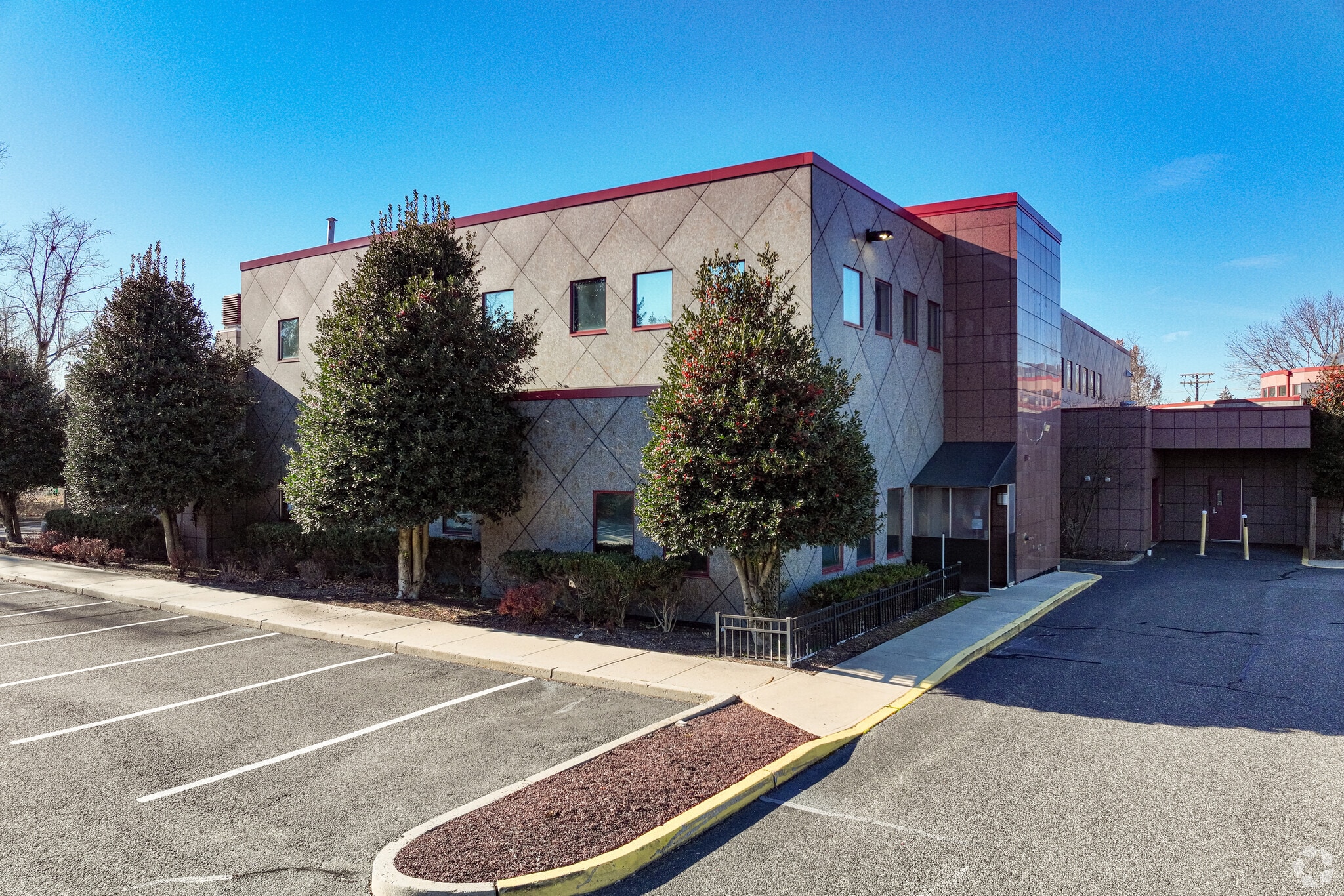 197 Hance Ave, Tinton Falls, NJ for sale Building Photo- Image 1 of 32