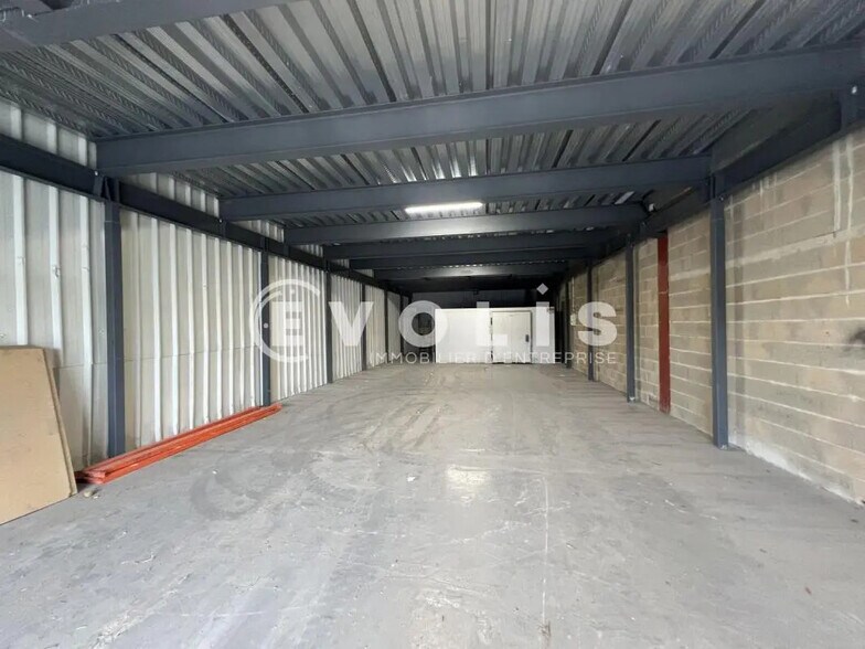 Flex in Valenton for lease - Interior Photo - Image 2 of 6