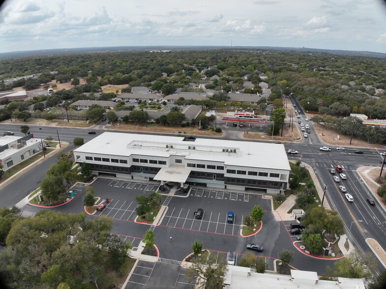 8701 Menchaca Rd, Austin, TX for sale - Matterport Community - Image 2 of 44
