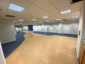 6 Picardy Pl, Edinburgh for lease Interior Photo- Image 2 of 2