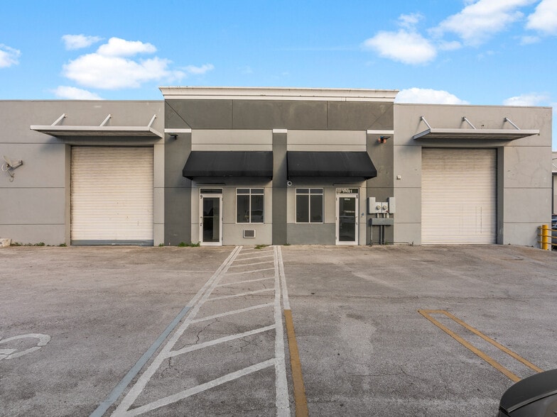 17535 NW 2nd Ave, Miami, FL for sale - Building Photo - Image 1 of 29