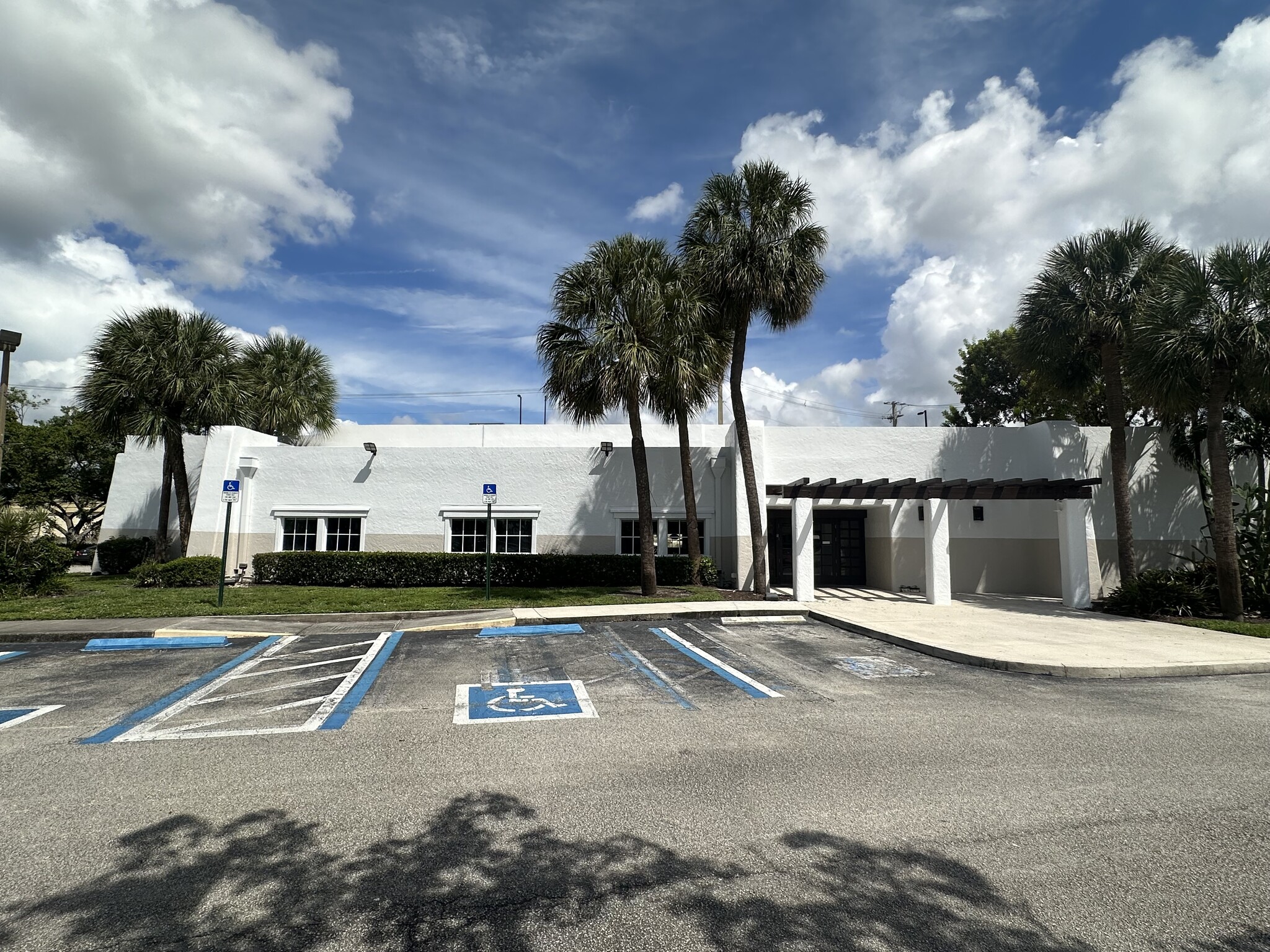 8800 W State Road 84, Davie, FL for lease Building Photo- Image 1 of 14