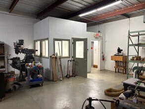 1316 S 5th Ave, Wilmington, NC for sale Interior Photo- Image 2 of 8