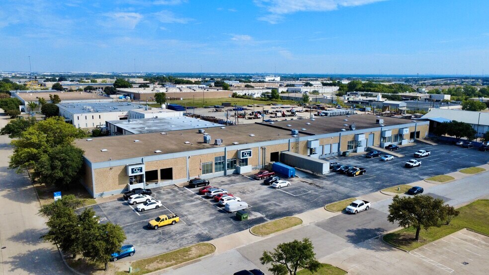 3401-3411 Avenue D, Arlington, TX for lease - Building Photo - Image 2 of 8