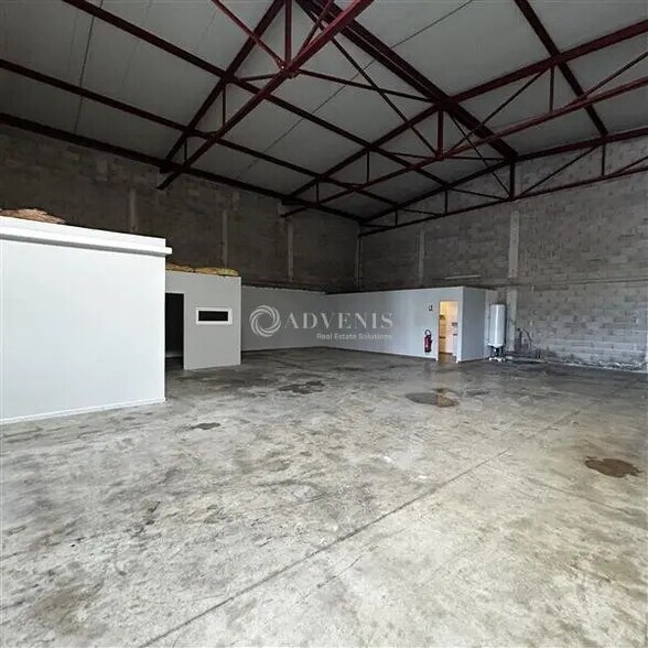 Flex in  for lease - Interior Photo - Image 1 of 10