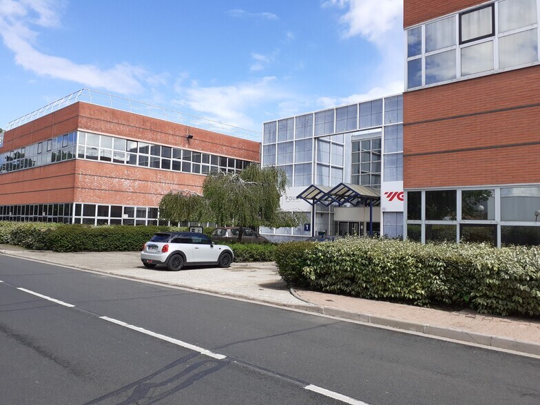 1 Rue Enrico Fermi, Saint-Thibault-des-Vignes for lease - Building Photo - Image 2 of 3