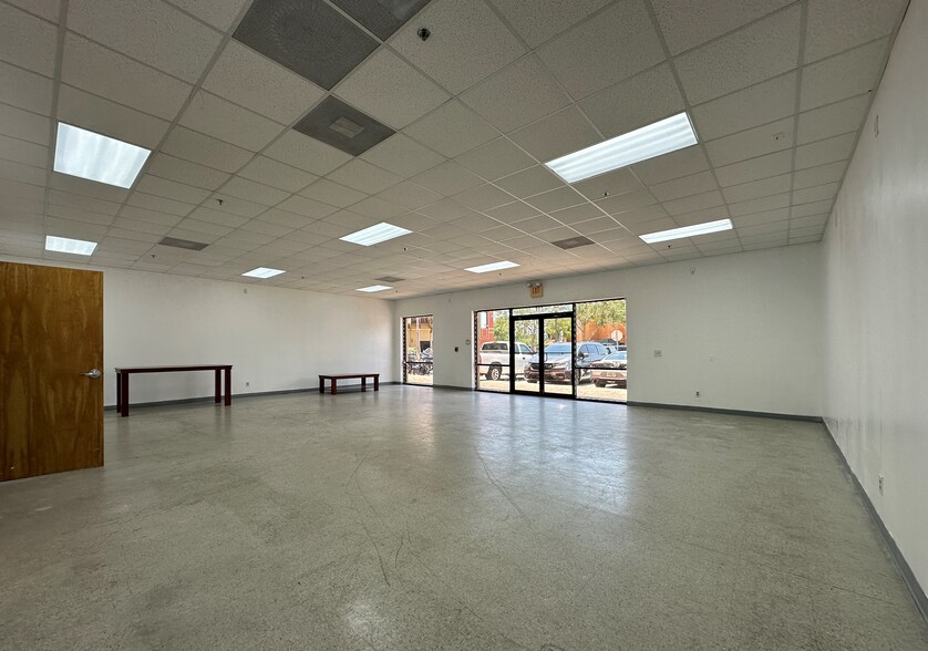 1653 N US Highway 1, Ormond Beach, FL for lease - Interior Photo - Image 2 of 6