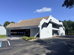 7801-7815 W Commercial Blvd, Tamarac, FL for lease Building Photo- Image 1 of 6