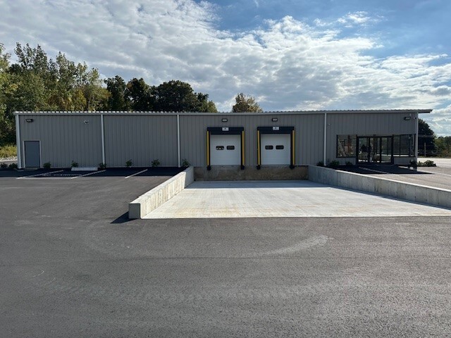 230 Norwich Rd, Plainfield, CT for lease - Building Photo - Image 3 of 7