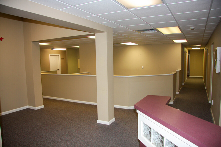 1375 W Government St, Pensacola, FL for lease - Interior Photo - Image 3 of 25