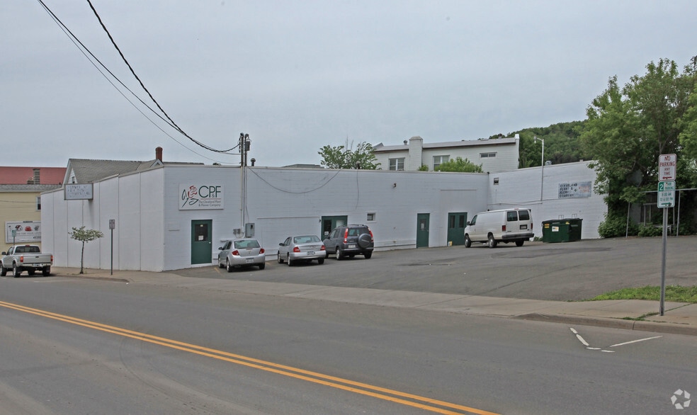 252-262 Clinton St, Binghamton, NY for sale - Primary Photo - Image 1 of 1