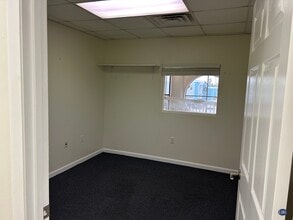 122 4th Ave, Indialantic, FL for lease Building Photo- Image 2 of 5