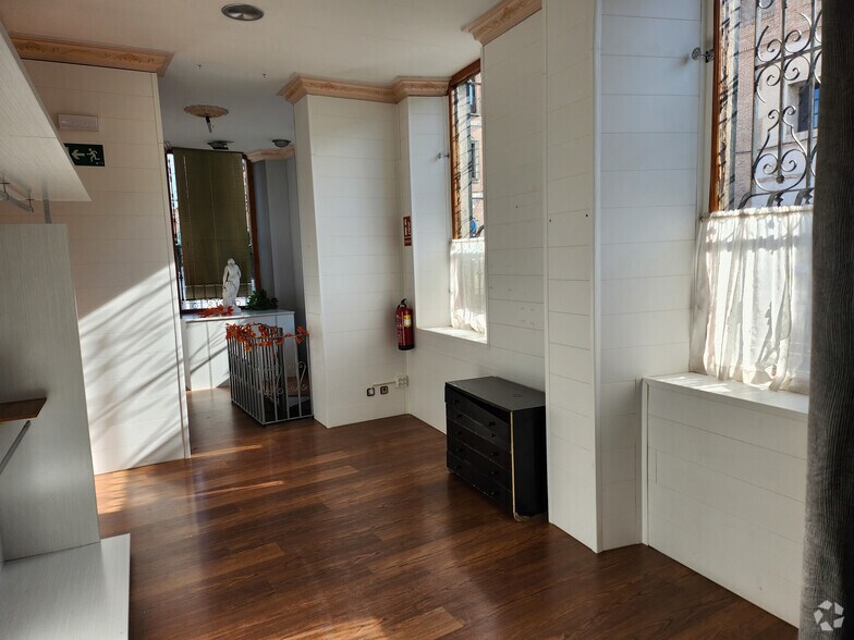 Retail in Alcalá de Henares, Madrid for sale - Interior Photo - Image 1 of 4