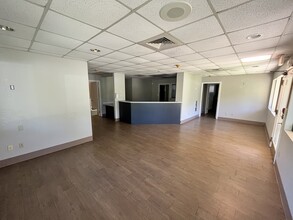 3401 Capital Cir NE, Tallahassee, FL for lease Lobby- Image 1 of 8