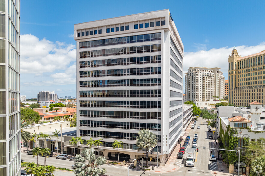 2121 Ponce de Leon Blvd, Coral Gables, FL for lease - Primary Photo - Image 1 of 6