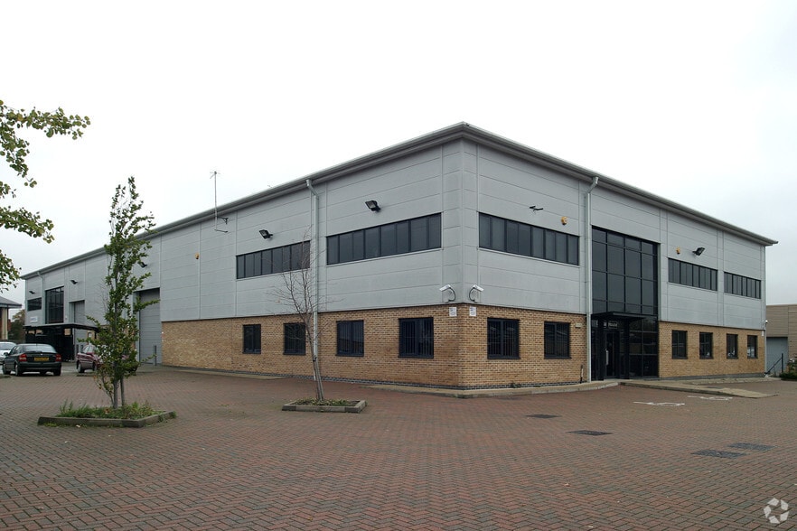 Napier Way, Crawley for sale - Primary Photo - Image 1 of 1