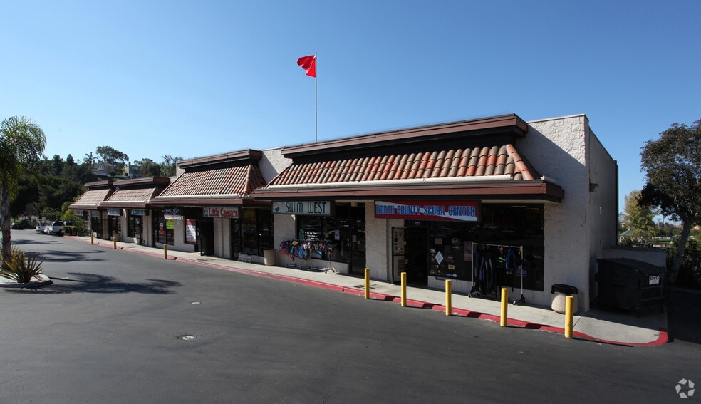 108-122 Encinitas Blvd, Encinitas, CA for lease - Building Photo - Image 2 of 10