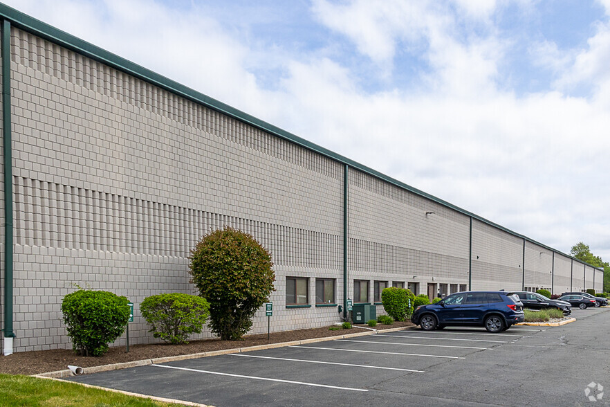 1425 Lower Ferry Rd, Ewing, NJ for lease - Building Photo - Image 2 of 11