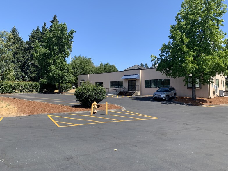 17972 SW McEwan Rd, Portland, OR for lease - Building Photo - Image 2 of 2