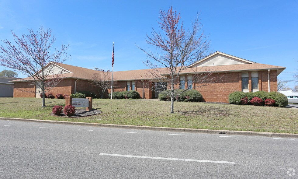 405 E Dr Hicks Blvd, Florence, AL for sale - Primary Photo - Image 1 of 1
