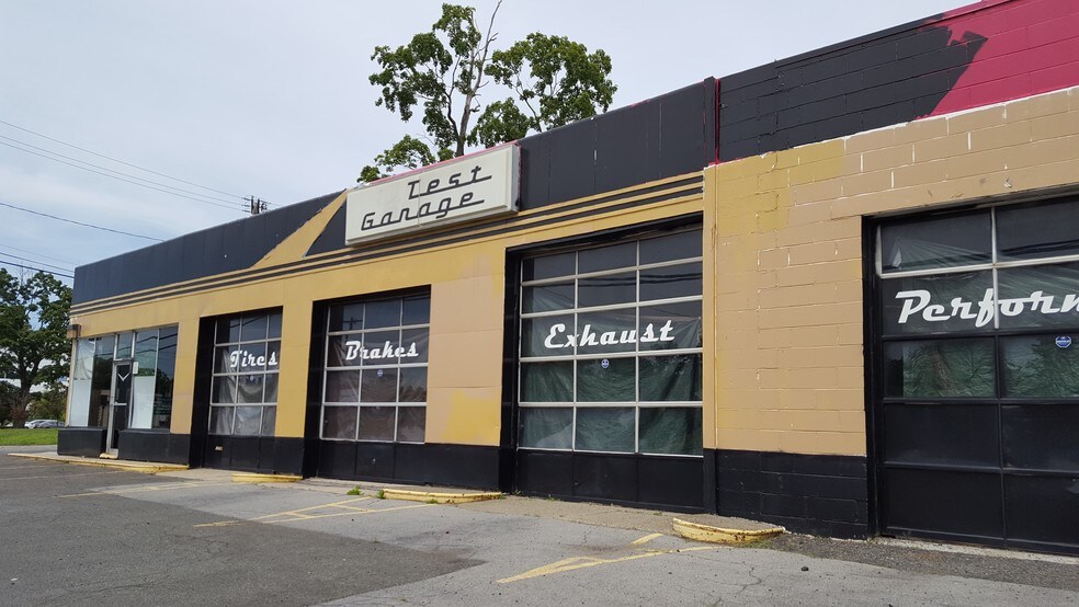 103 Columbia Tpke, Rensselaer, NY for sale - Building Photo - Image 1 of 1