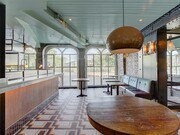 3 Rue de la Commune E. Interior'