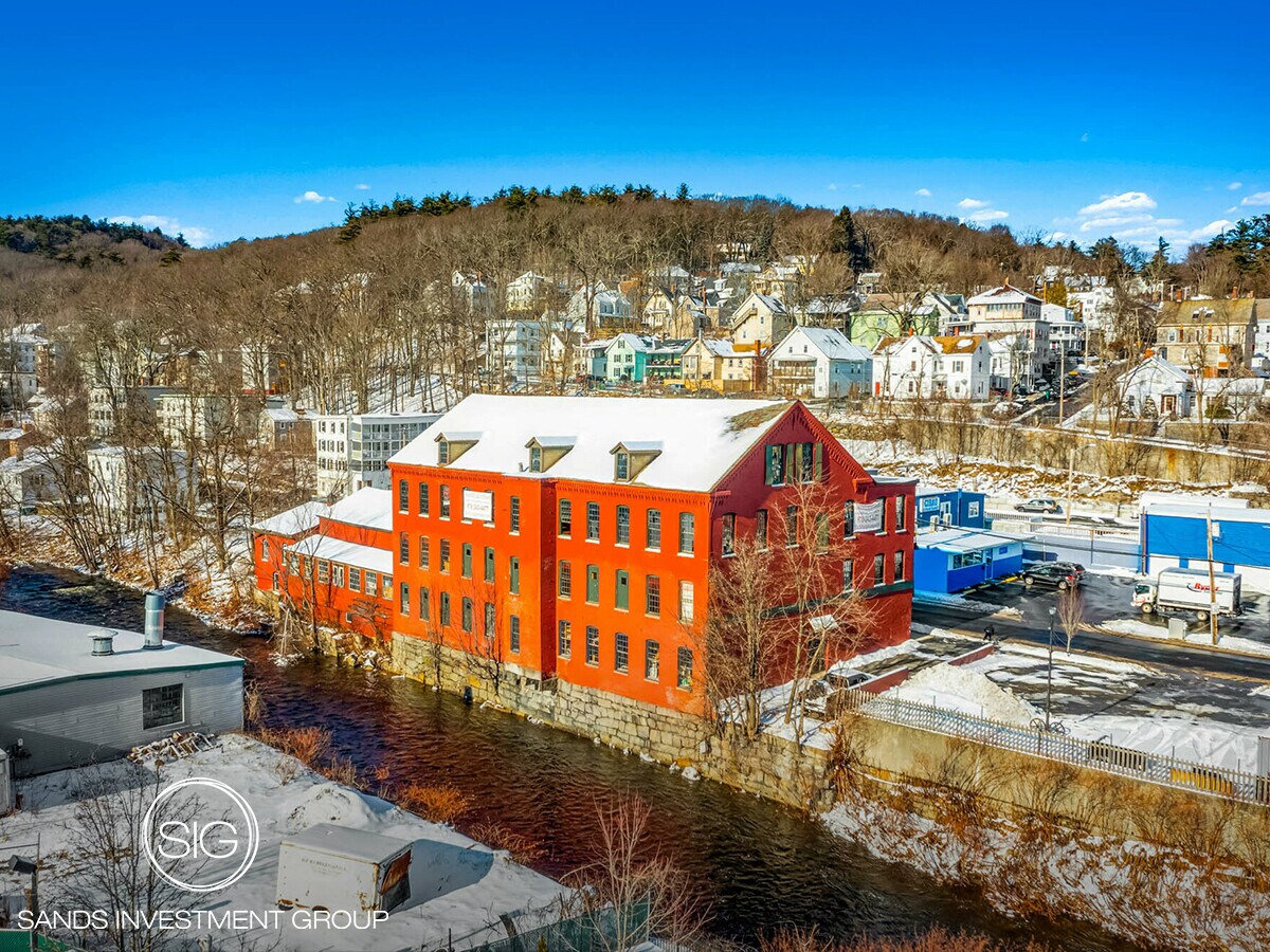 1146 Main St, Fitchburg, MA 01420