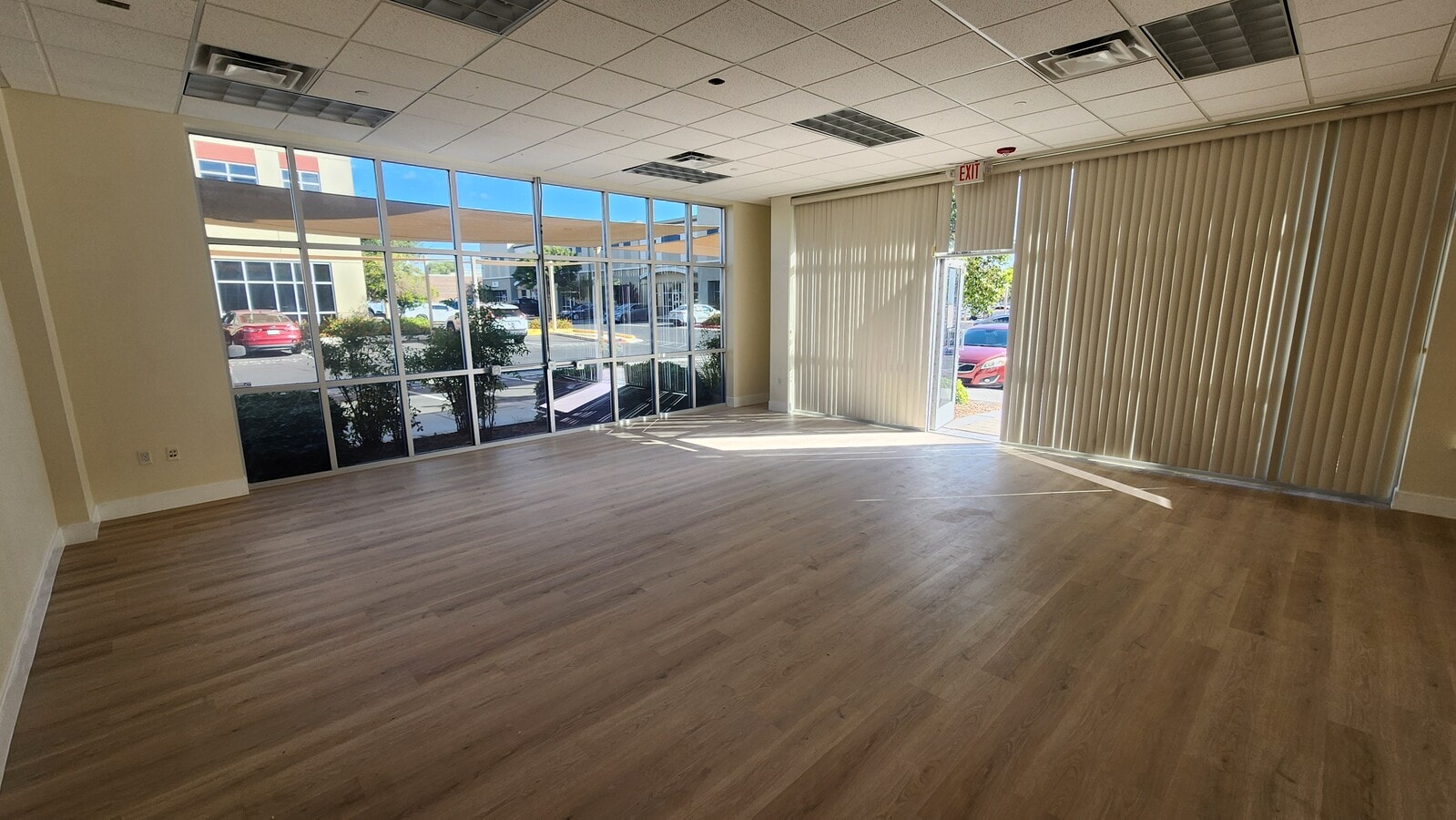 6765 Eastern Ave, Las Vegas, NV 89119 - Unit 7 -  - Interior Photo - Image 1 of 6